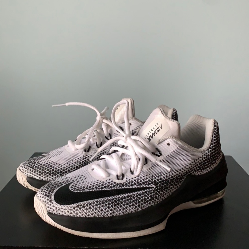 Nike Air Max Infuriate, size 5Y